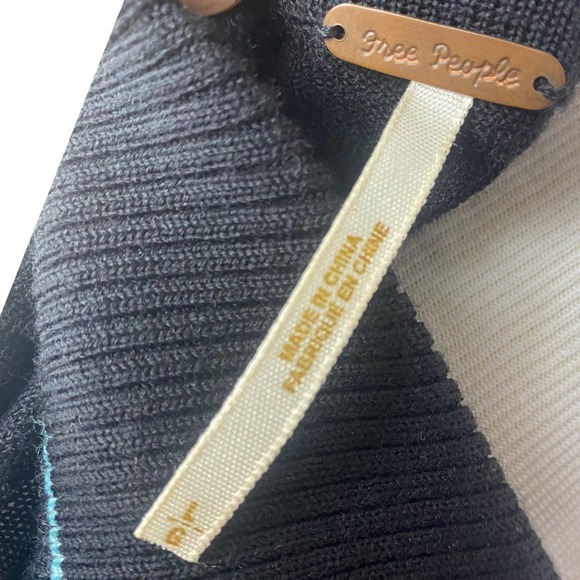 Free People Short Sleeve Collared Navy Sweater Dress Size large - Picture 4 of 6